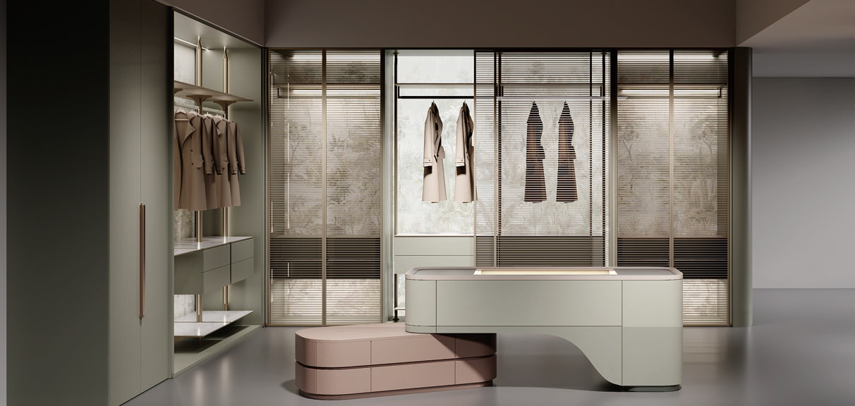 Curvilinear Walk-In Wardrobe Suite